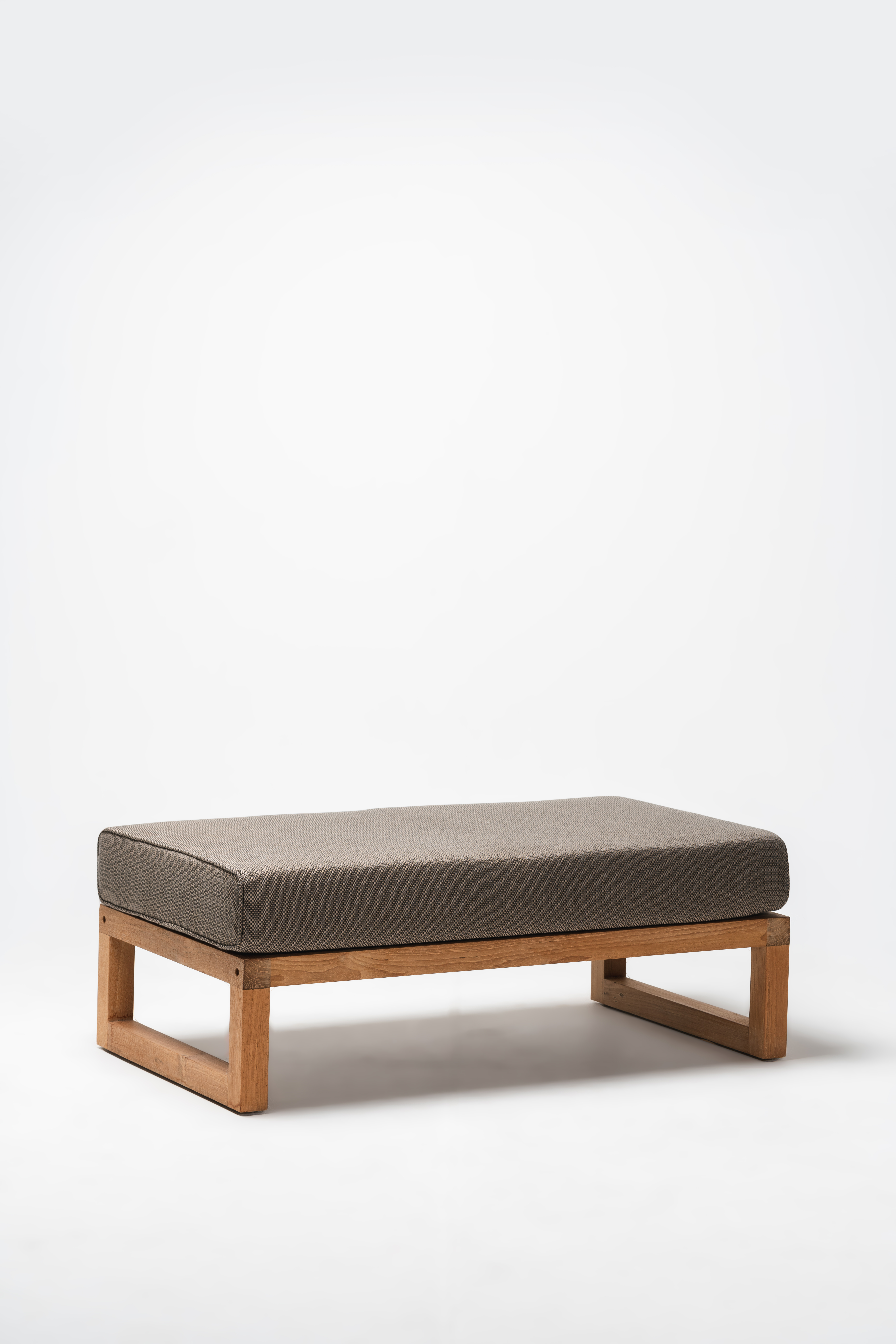 HAMPTON Ottoman